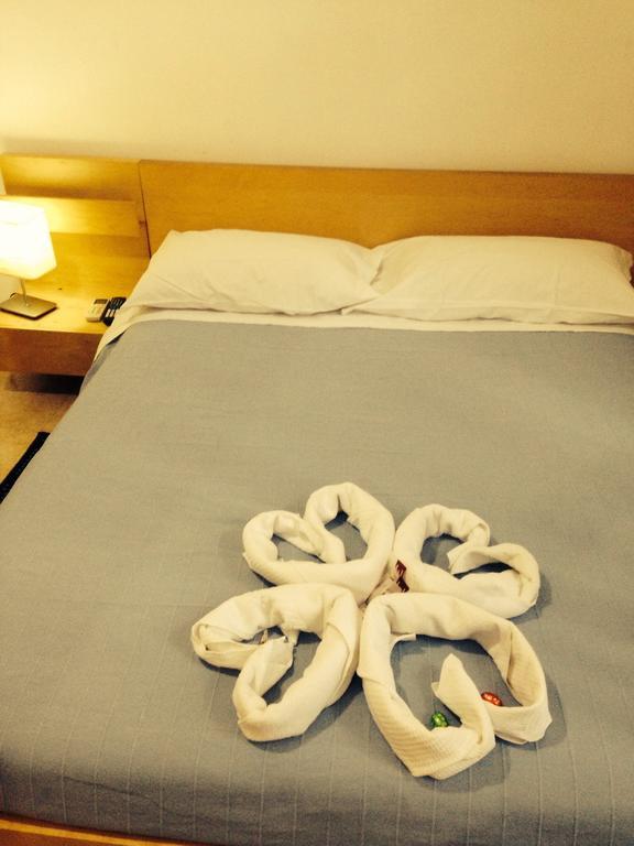 Le Charme House 2 Bed & Breakfast โรม ห้อง รูปภาพ